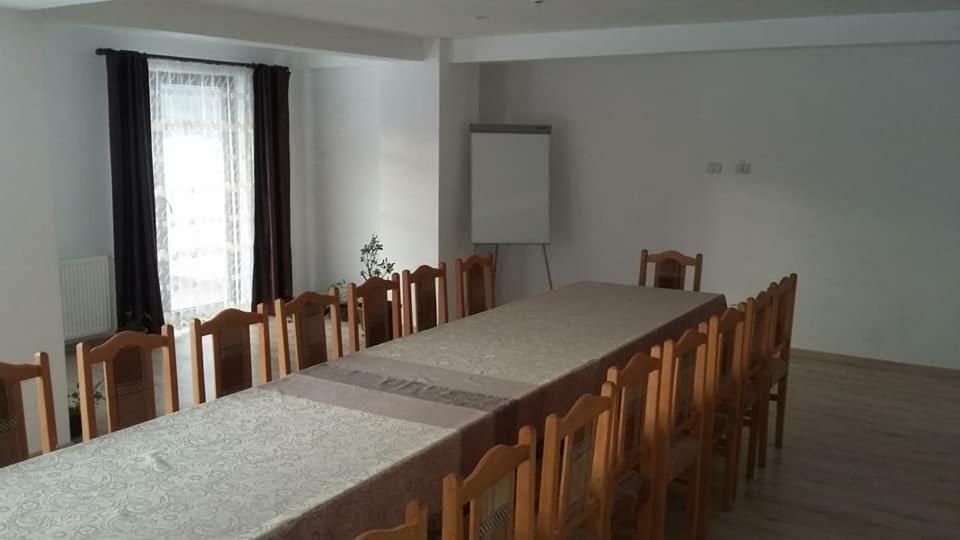 Pensiunea Poiana Soarelui Brates 外观 照片