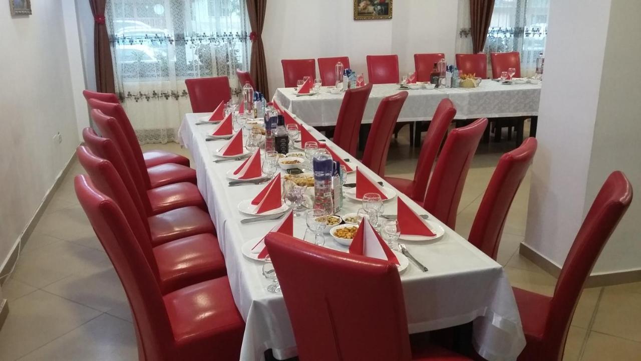 Pensiunea Poiana Soarelui Brates 外观 照片